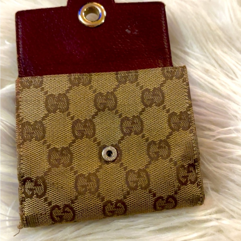 Authentic Burgundy Gucci Monogram Wallet. - Picture 4 of 9